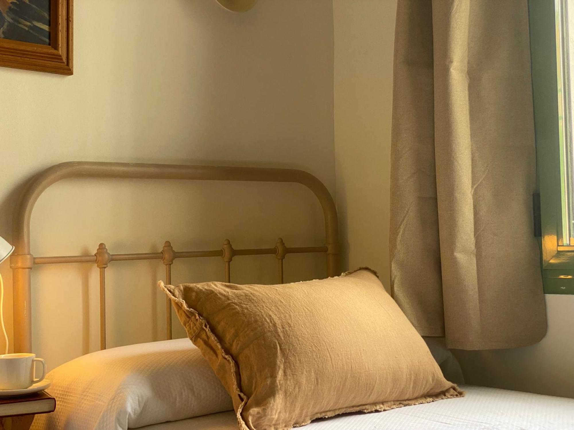 Les Filles Hotel Deltebre Eksteriør billede